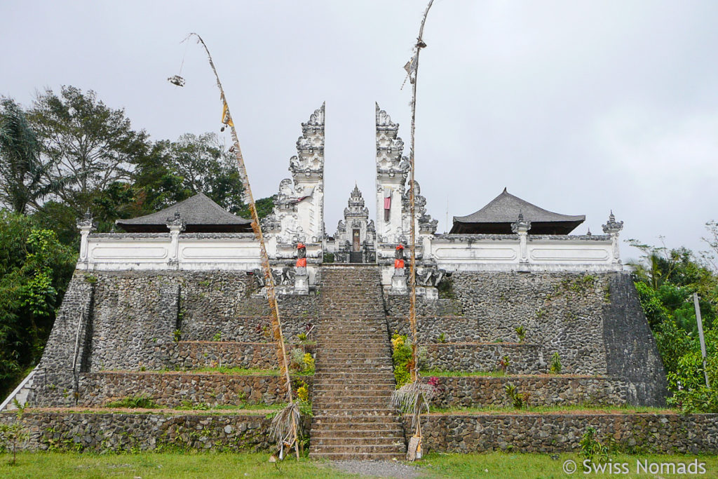 Candi Bentar Tempel des Pura Pentaran Agung Lempuyang