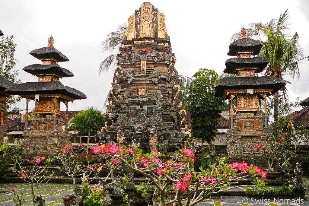 Pura Taman Saraswati in Ubud