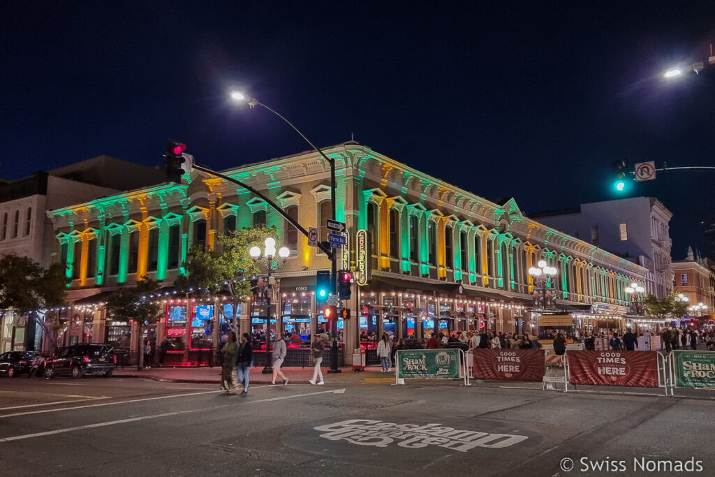 Gaslamp Quarter in San Diego bei Nacht