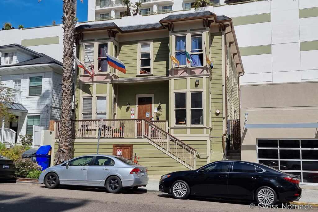 San Diego International Travelers House Adventure Hostel