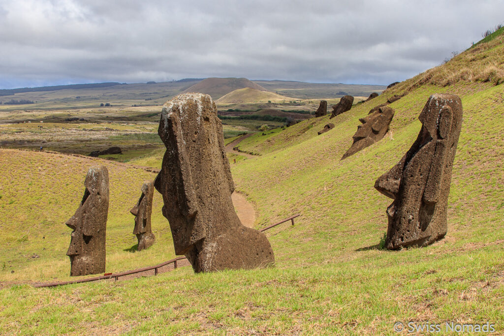 Osterinsel Sehenswürdigkeiten Rano Raraku Fabrik der Moais