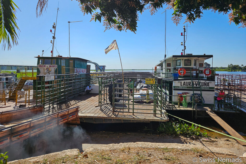 Ponton Hafen in Corumba in Brasilien