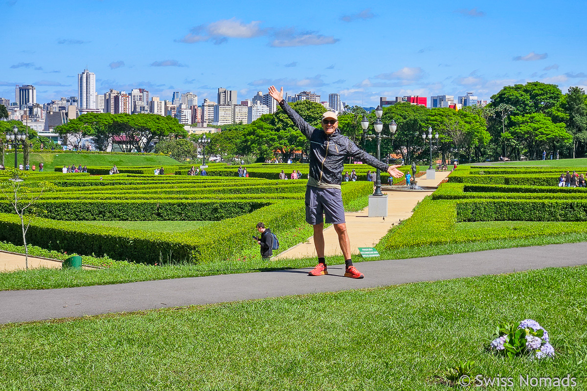 Mehr über den Artikel erfahren Die schönsten Curitiba Sehenswürdigkeiten mit dem Hop-on-Hop-off-Bus entdecken