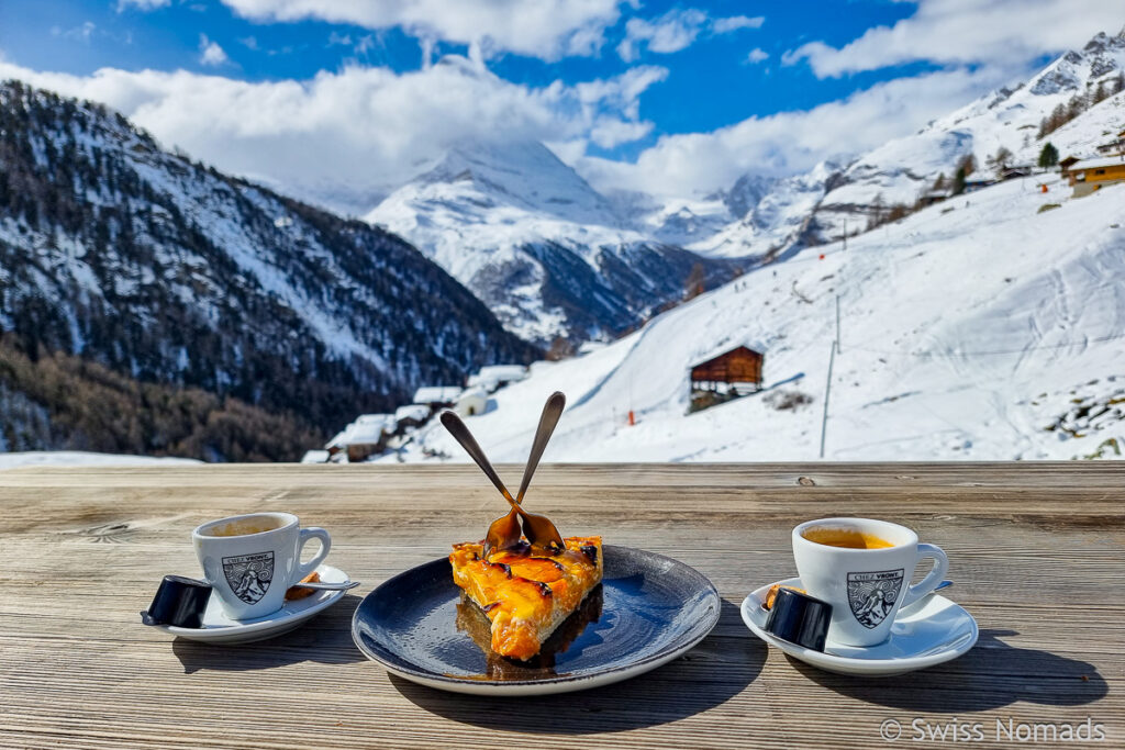 Kaffee und Kuchen im Chez Vrony in Zermatt