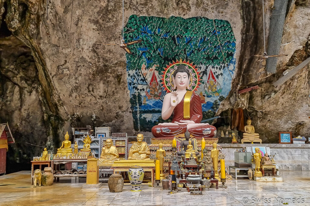Anbetungsstätte beim Tiger Cave Tempel in Krabi